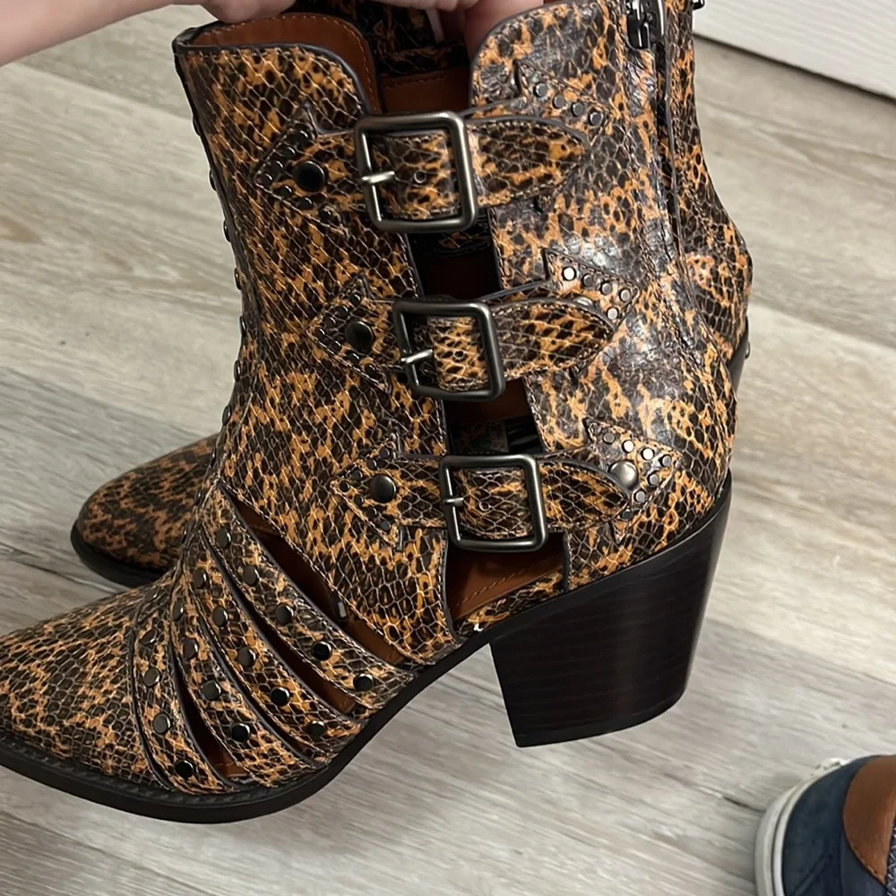 Coach Brown Ankle Boots - Picture 11 of 11